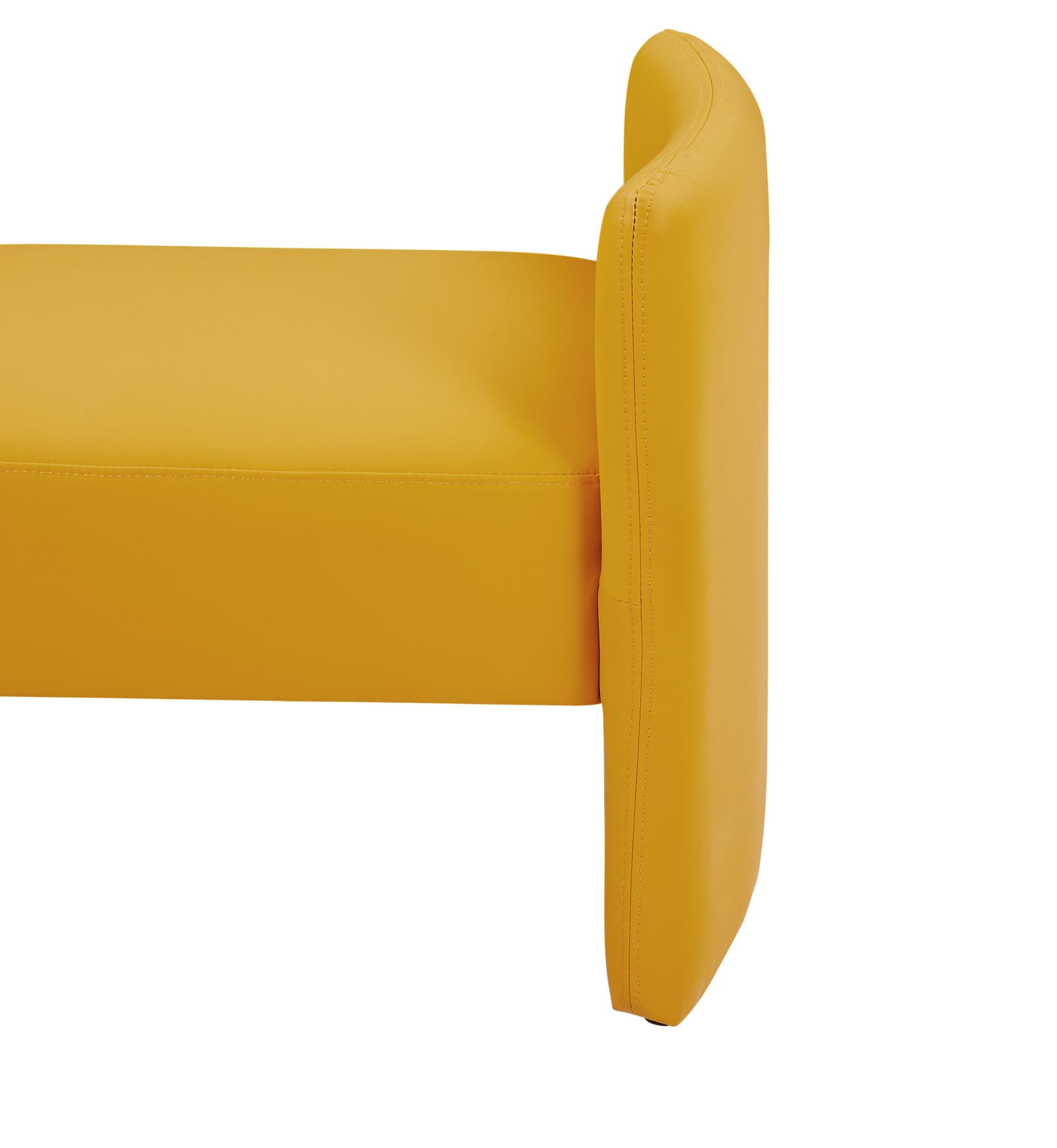 Modern Upholstered Bed Bench Entryway BenchOttoman with Armrest