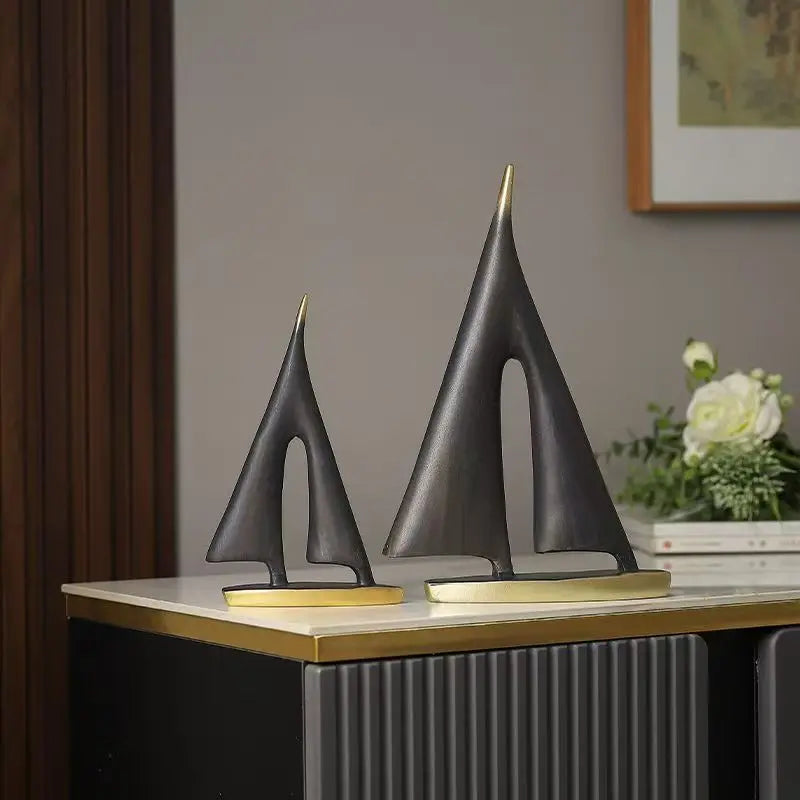 Modern Resin Sailboat Sculpture – Decorative Table Ornament